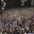 Šta znači moćan tekst pesme „Vatra u mraku“ koja nakon protesta na Slaviji odzvanja Srbijom