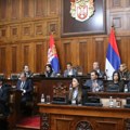 Poslanici Skupštine Srbije nastavili sednicu, najveći deo opozicije ne prisustvuje sednici