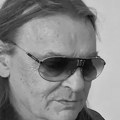Umro legendarni muzičar (67) Zbog smrti došlo do raspada benda