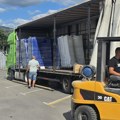 LEPA VEST: Džaja nije zaboravio čika Dragana! FSS poklonio stolice sa naslonom za pokrivenu tribinu!