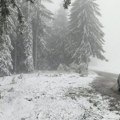 "Očekivali smo pre tropsku temperaturu, nego sneg početkom oktobra" Danas na Zlataru čitav dan pada sneg, ovo su slike sa lica…