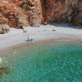 Plaža u Crnoj Gori koja je toliko lepa da bi joj pozavidela i najlepša u Grčkoj: Boja mora je nestvarna