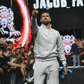 VIDEO Novak heroj u najbizarnijem snimku koji ćete videti danas: Ovako nešto je bilo nezamislivo donedavno, a sada je hit u…