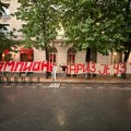 Ekskluzivno! Srbi razvili ogroman transparent u jednoj od centralnih ulica u Parizu i poslali poruku Novaku