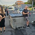 FOTO Mirijevci blokirali ulicu zbog izlivanja kanalizacije, jednom od stanara prekršajna prijava