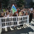 Protest pred Vladom, okupljeni skandirali „Uhapsite Krička“