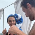 Mladenci i svatovi skočili u more: Svadbi ćerke Snežana i Uliksa prethodila žurka u Rovinju: Nika umesto veo, stavila peškir…