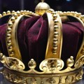 Srbija vratila u OTADžBINU blago dinastije Obrenović Za 28.000 evra otkupljen srebrni svećnjak sa boginjom Nikom