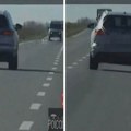 Vozio 205 na sat bez dozvole na putu Kikinda - Zrenjanin: Pogledajte nasilničku vožnju, policija reagovala (Video)