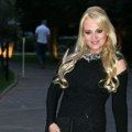 "Ridala sam kad sam ostala bez fotelje": Srpska pevačica zavela oženjenog, pa se udala se za 10 godina mlađeg oficira - Harala…