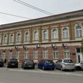 Lekarski pregledi postali nova tema spora u Domu učenika: Šta se krije iza pohvale direktoru?