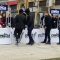 SNS Kragujevac: Nasilnici napali aktiviste i srušili štandove [video]