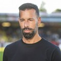 Fudbaleri Junajteda zahtevaju da Van Nistelroj ostane