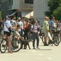 Građani ispred Banovine: Zvižduci za ministra Dejana Vuka Stankovića