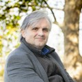 POGLED SA MIŠELUKA: Politika svetska... astal naš