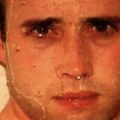 Ova obična fotografija krije najmračniju tajnu Njegov pogled ledi krv u žilama (foto)