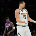 (VIDEO) Jokić prkosi povredi sedmim tripl-dablom u sezoni