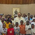 Misionar u Africi fra Miro Babić: Naša veličina nije u onome što posedujemo, već u onome što dajemo