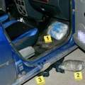 U automobilu pronađeno više od 1,6 kilograma marihuane