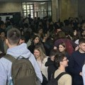 Velika gužva na Medicinskom fakultetu, studenti podneli žalbu zbog lažnih listića na izborima: "Ne povlačimo se"