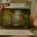Ova država uvodi Bibliju u škole kao obaveznu lektiru! "Vraćamo je ove nedelje prvi put posle 60 godina", izbila žestoka…