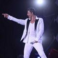 Žene odlepile kad se Sakis pojavio na bini! Zgodni Grk napravio pometnju u Beogradu, a grupa Đogani na festivalu dovela…