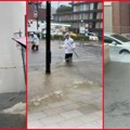 Žena zatrpana u odronu, ulice pod vodom: Jezivi snimci snažnog nevremena, oluja kakva se ne pamti (video)