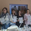 Pet Zrenjaninki završilo obuku za pedikir i manikir: Novi korak ka zaposlenju i pokretanju sopstvenog posla Obuka za pedikir i…