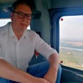 Vučić objavio fotografiju: "Na putu za Žagubicu. Radujem se susretu sa divnim ljudima" FOTO