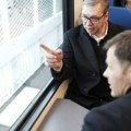 Vučić: Najvažnije da se zemlja ekonomski oporavi od udara spolja da se uruši vlast