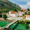 Prodaje se hotel po ceni 2 prosečna stana u Beogradu! Mesto idealno za turiste, ne traže puno, ima samo 1 manu