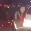 Delije napale Grobare u Subotici: Mrežama kruže jezivi snimci, ljudi nose baklje, motke i štangle!