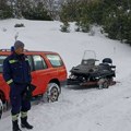 (Foto/video) dramatične scene na Sinjajevini Vatrogasci posle sedam sati stigli do zarobljenih stočara