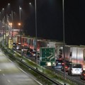 Teretnjaci na Batrovcima na izlazu iz Srbije čekaju šest sati: Gužve na graničnim prelazima, oglasio se AMSS
