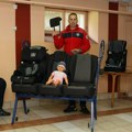 Podelom autosedišta i obukom za roditelje nastavljeno obeležavanje Nedelje Crvenog krsta