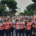 Haos u Albaniji: Demonstranti preplavili ulice, traže ostavku Rame i prelaznu vladu