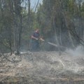 (Video) "Vatrogasci umorni, ali ne staju dok ima vatre": Objavljen snimak gašenja požara u Deliblatskoj peščari