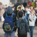 Stručnjaci upozorili: Teške đačke torbe baš zamaraju leđa dece