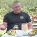 Vratio se na dedovinu i napravio farmu o kojoj priča cela Srbija: Dušan iz Kamenice ne skida kajmak s mleka, pa ne čudi da…