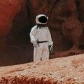 Naučnici izračunali koliko ljudi je potrebno da bi se osnovala kolonija na Marsu