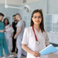 Nema posla za najbolje diplomce medicinskih fakulteta: Ministarstvo im savetuje da prate oglase i volontiraju