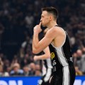 Veliki problem za Partizan - Avramović napustio utakmicu zbog povrede nosa
