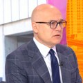 "Ne vidim da će se problemi na KiM rešiti dijalogom!" Vučević: "Unutrašnja revolucija skreće pažnju sa situacije na KiM"