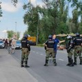 Vučić u Novom Sadu, zborovi nisu mogli do predsednika