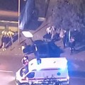 Dva sudara na nizbrdici na Banjici: Lančani sa 4 vozila, a samo 100 dalje auto se zakucao u autobus