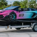 Replika Lamborghini Aventadora SVJ namenjena za uživanje na vodi