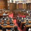 Poslanici nakon pitanja prešli na raspravu o amandmanima na izmene izbornih zakona