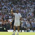 Novak izjednačio rekord Federera, pa ga pozvao na meč i nasmejao sve