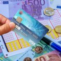 Srbi se zadužili u bankama za petinu više nego prošle godine: Evo gde dug najviše raste i šta to znači za vas