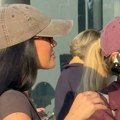 Kamuflirala se kačketom i naočarama na aerodromu: Pevačica otkrila zašto izbegava novinare "Imam..."